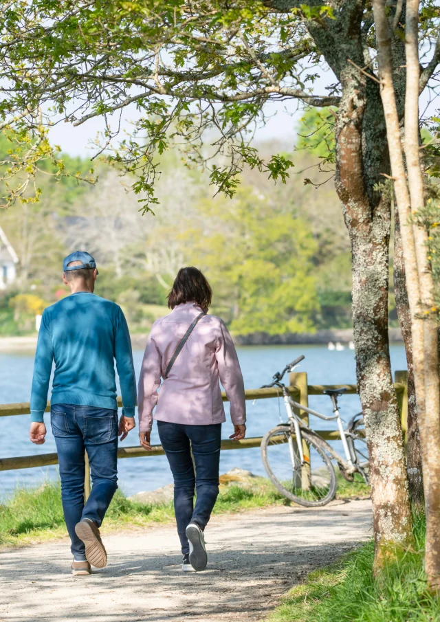 2025 0410 Bretagne Finistere Fouesnant Earth Dsc00416 Rle Min