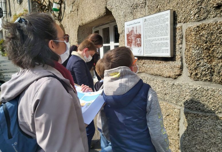 3-familie-schatspel-in-Pont-Aven