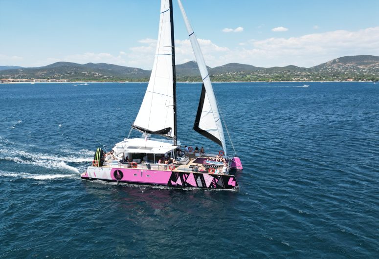 Caseneuve Maxi-catamaran
