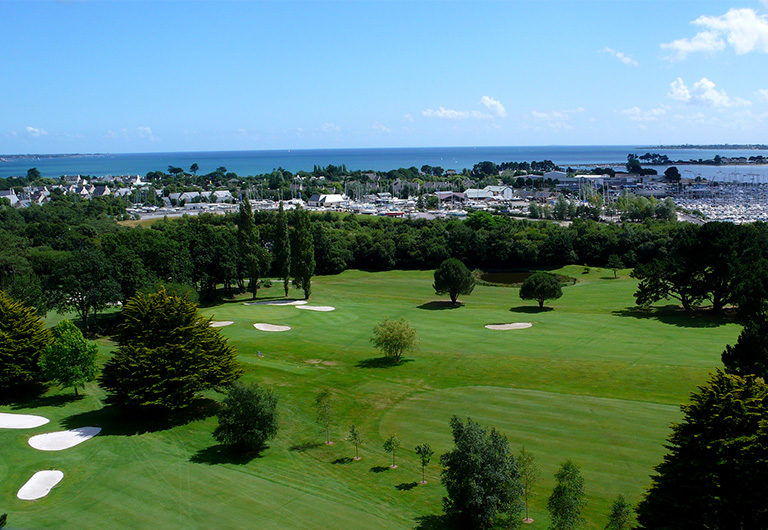 Golf de Cornouaille – view of La Forêt Bay